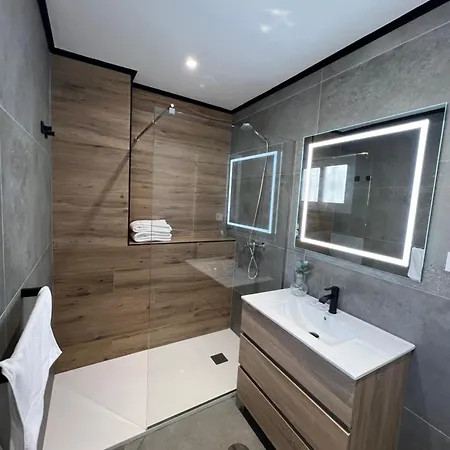 아파트 Ronda Iii 푸엔히롤라